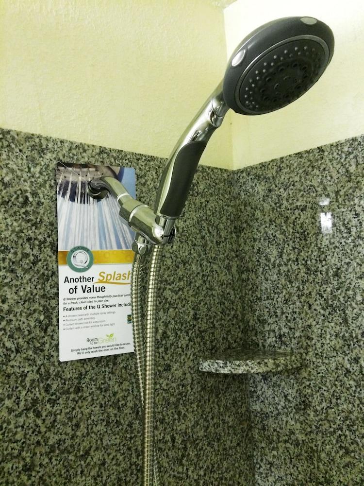 Quality Inn & Suites Waycross Eksteriør bilde